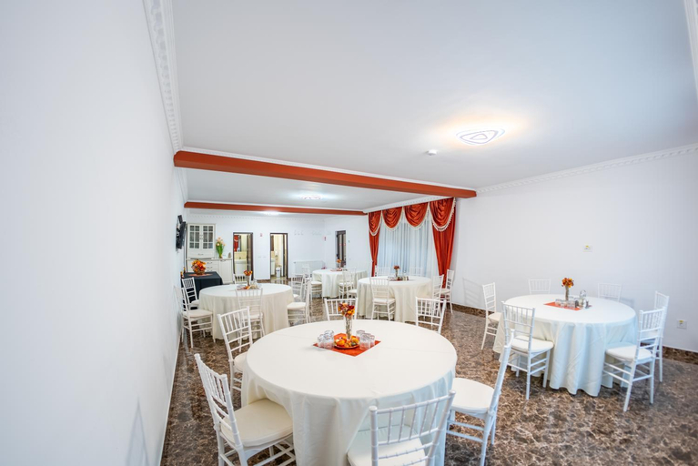 Food & Drinks 5, Casa Munty, Orlat