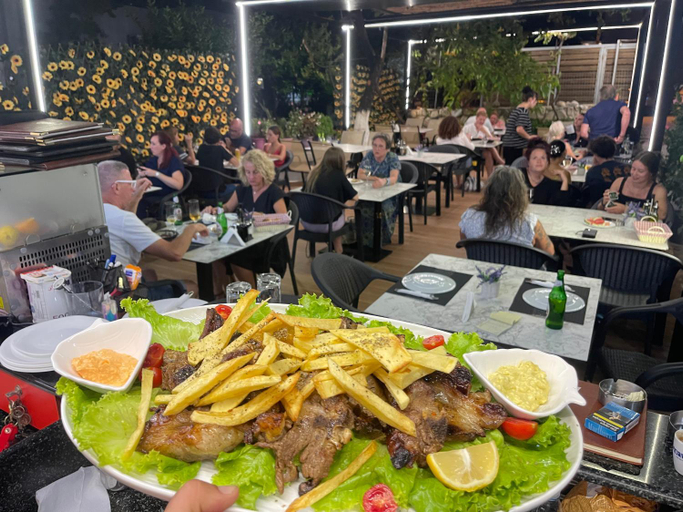 Food & Drinks 2, Zacaj Hotel, Sarandës