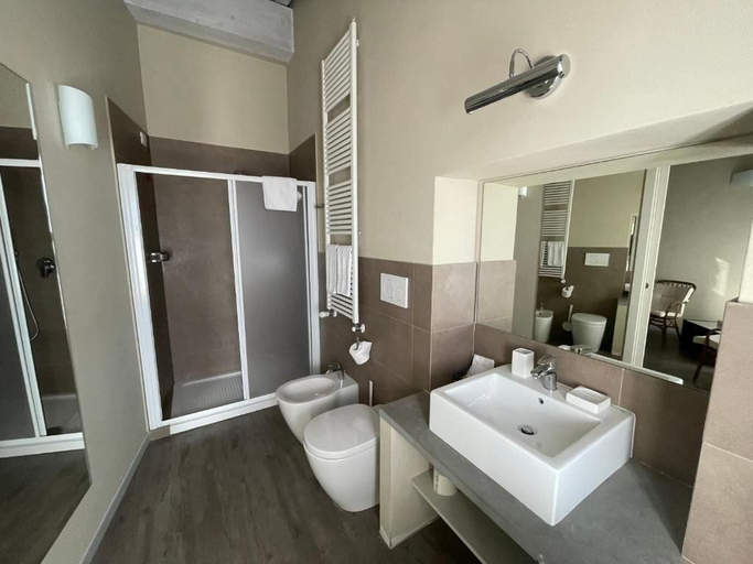 Bathroom 5, Locanda In Calvignano, Pavia
