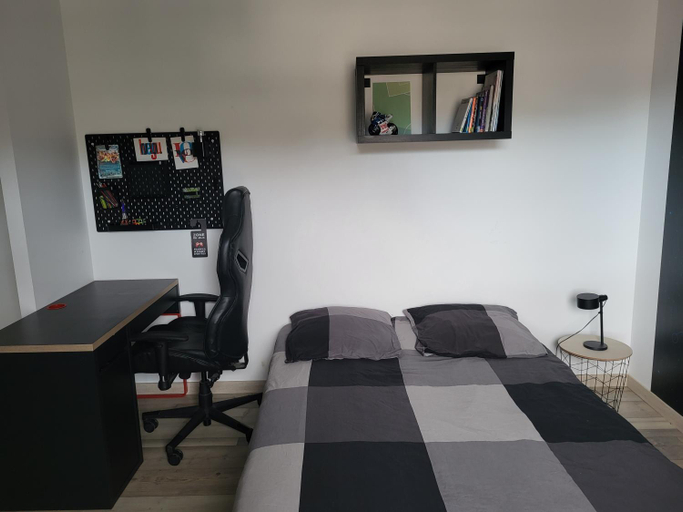 5, Chambre B&B - proche circuit 24 heures du Mans, Sarthe