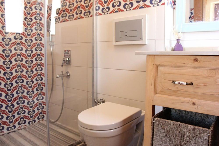 Bathroom 3, Eski Datca Otel, Datça