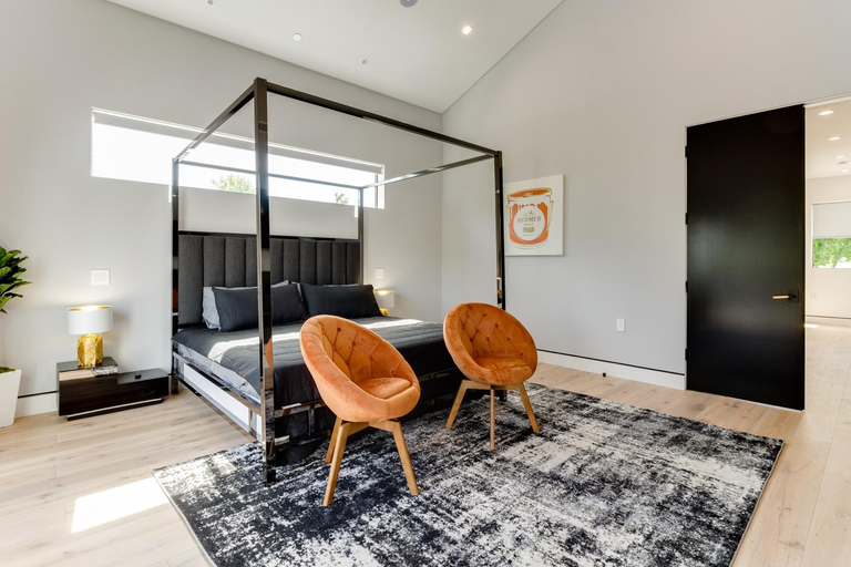 Others 4, Posh Luxury Modern Home with Pool Spa and Rooftop Deck, Los Angeles