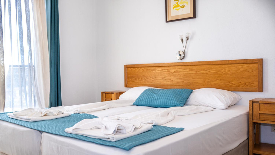 Bedroom 2, Otel Kefalos, Gökçeada