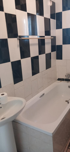 Bathroom 4, Tushiya guest lodge witbank, Nkangala