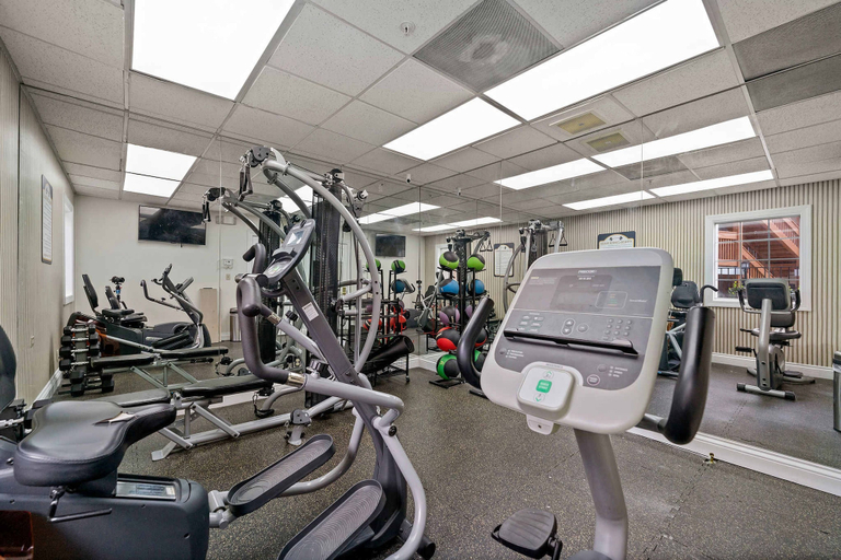 Room 4, Prime Buckhead Chic Condo in Atlanta, Atlanta