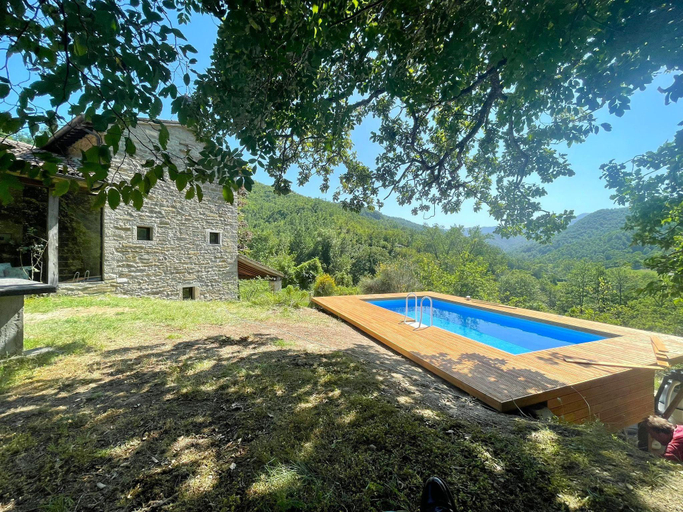 Sport & Beauty, Villa in Borgo Pace with Private Pool, Pesaro E Urbino