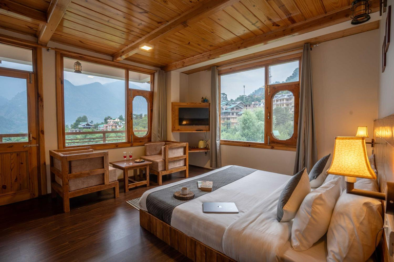 Bedroom 2, THE LANDSBY COTTAGES, Kullu