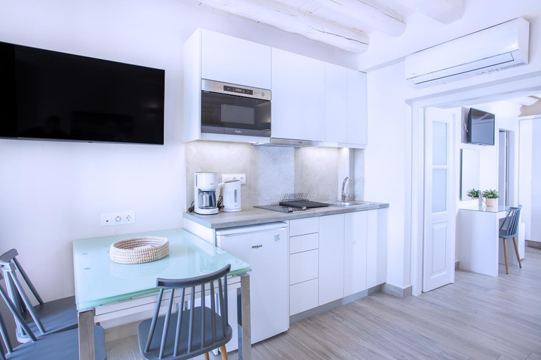 Others 4, Zoe's Villa - Modern Karystos Apartments By The Port & Beach, Central Greece