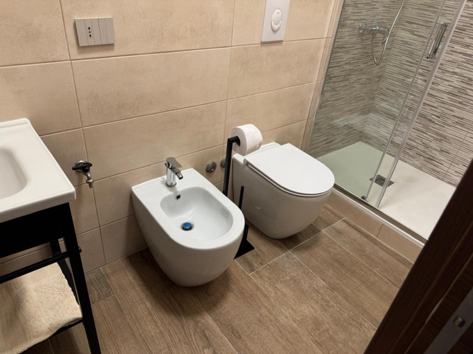 Bathroom 2, B&B Annunziata- In centro, vicino all' Ospedale di Cosenza, Cosenza