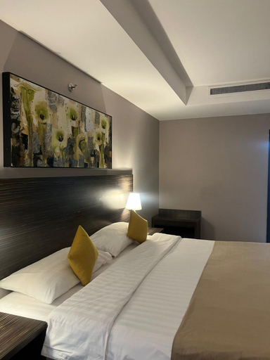 Bedroom 2, Hyata Watheer Hotel & Suites, Dammam
