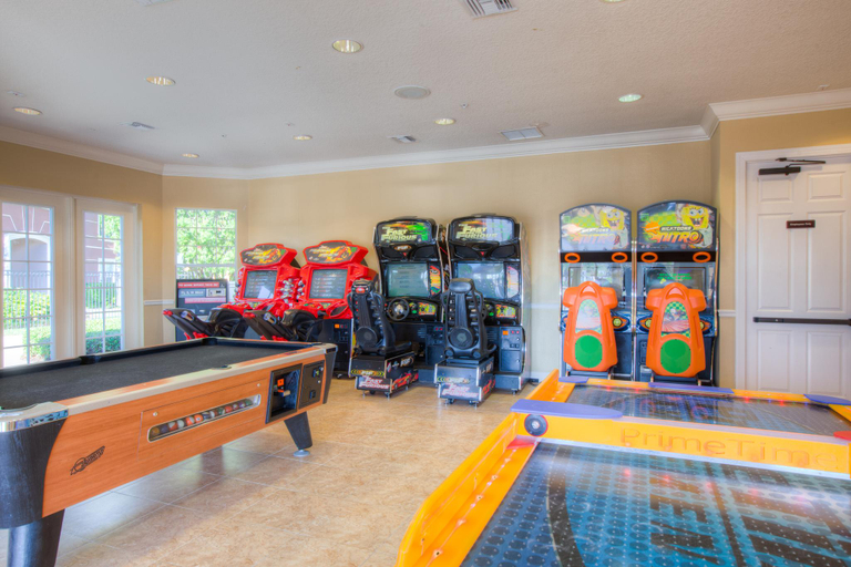 Family & Kids, Updated Vista Cay Townhome, 10 min from Universal!, Orange