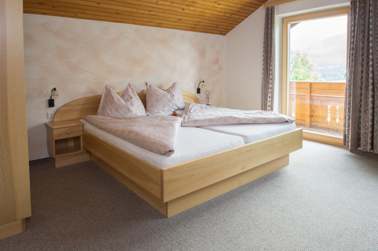 Bedroom 2, Ferienhof Mittermair, Kirchdorf an der Krems