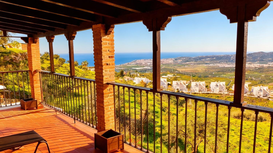 Others 5, Villa Clara beautiful villa, heated pool, 10 min beach by Rentasunnyplace, Málaga