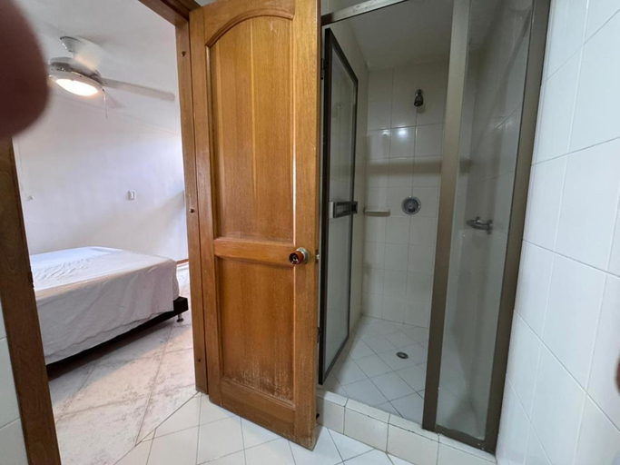 Bathroom 5, Edificio el penon, Santa Marta (Dist. Esp.)