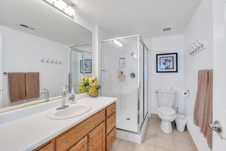 Bathroom, Garden Retreat-River Trail, SLC, Big Rooms,Views, Salt Lake