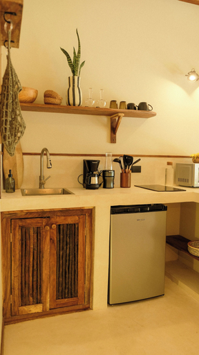 Private kitchen 2, Nukumi Club 2, Soná