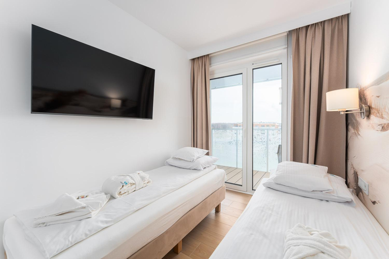 Bedroom 3, POLANKI AQUA APARTAMENTY - Aquapark, baseny, wellness, 300 m od plazy, Kołobrzeg