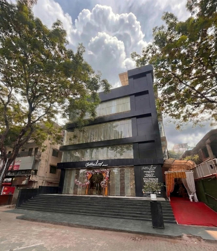 Entrance, Hotel Golden Leaf, Nagpur