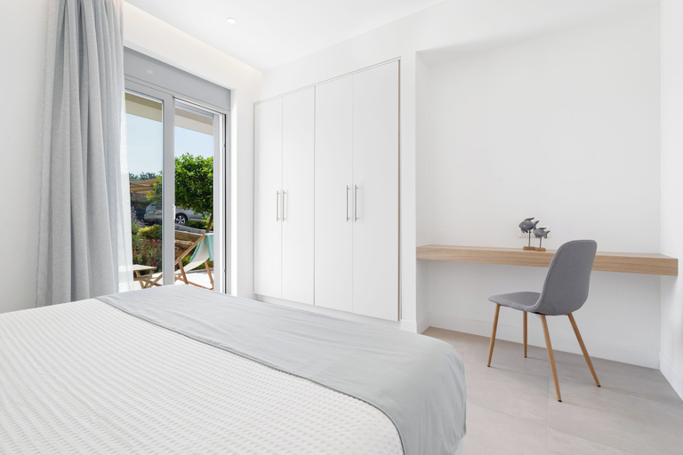 Room 2, Le Mont Blanc, Crete
