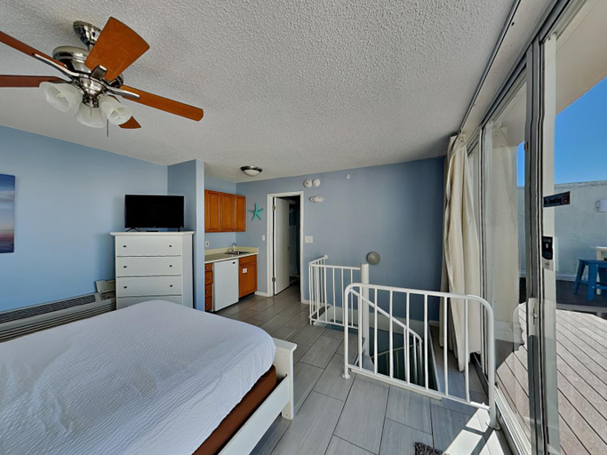 Bedroom 3, Edgewater Tower 3 Unit 1204 su-9112EDGEE31204EW-210, Bay