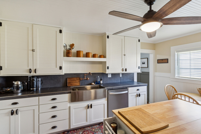 Private kitchen 4, Charming Downtown Mccloud Retreat 2 Bedroom Home by RedAwning, Siskiyou
