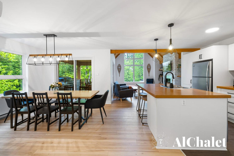 Food & Drinks, L'ours de Charlevoix - Chalet proche du Massif avec spa, Charlevoix