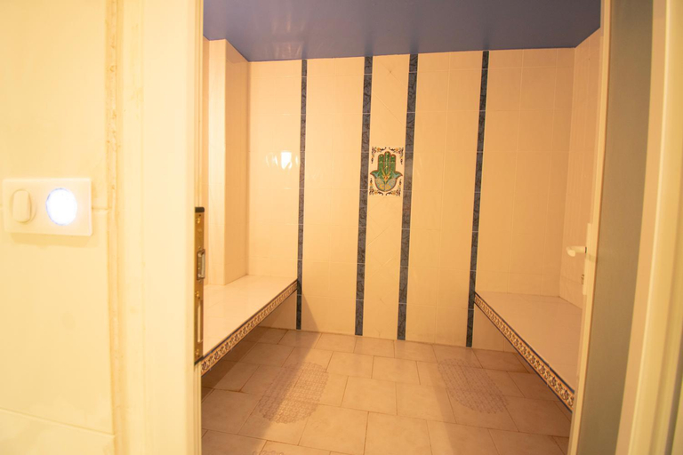 Steamroom
