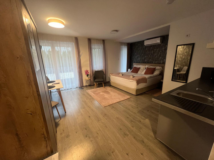 Others 5, Sophia Apartman Godollo, Gödöllő