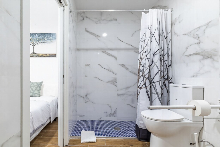Bathroom 3, AYZ Luis Cabrera-Auto check-in property, Madrid