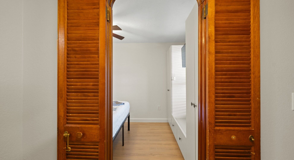 Room 1, Mariners Boathouse by Coolvacay, Lee