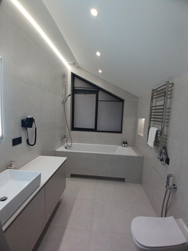 Bathroom 4, EcoBerghaus - Котеджне містечко, Iaremchans'ka