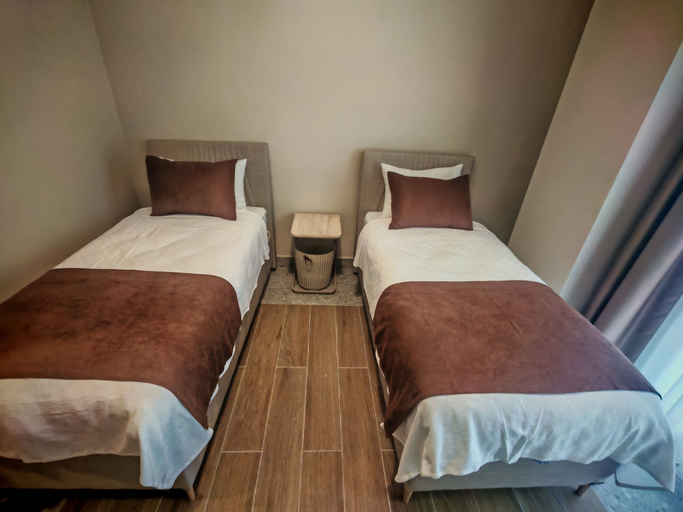 Room 5, Suitev, Arnavutkoy