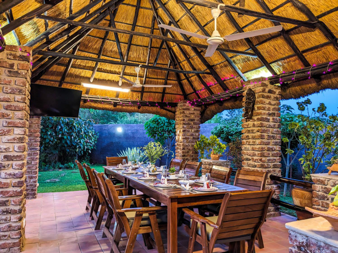 Food & Drinks 3, Zambezi Family Lodge, Hwange