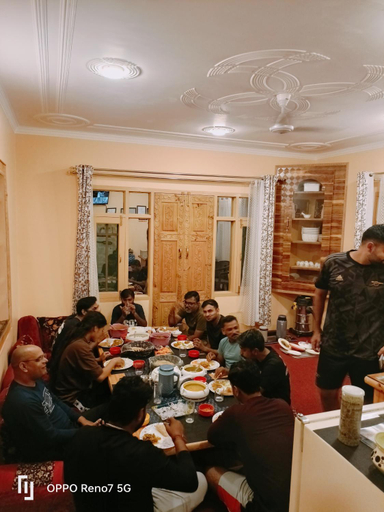 Food & Drinks, Moonshine Homestay Home away from Home, Srinagar
