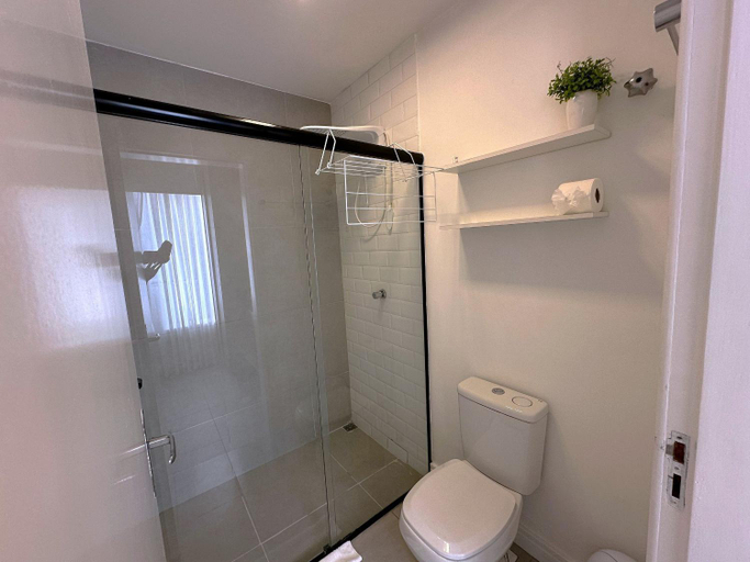 Bathroom 2, Home Time Studios, Florianopolis