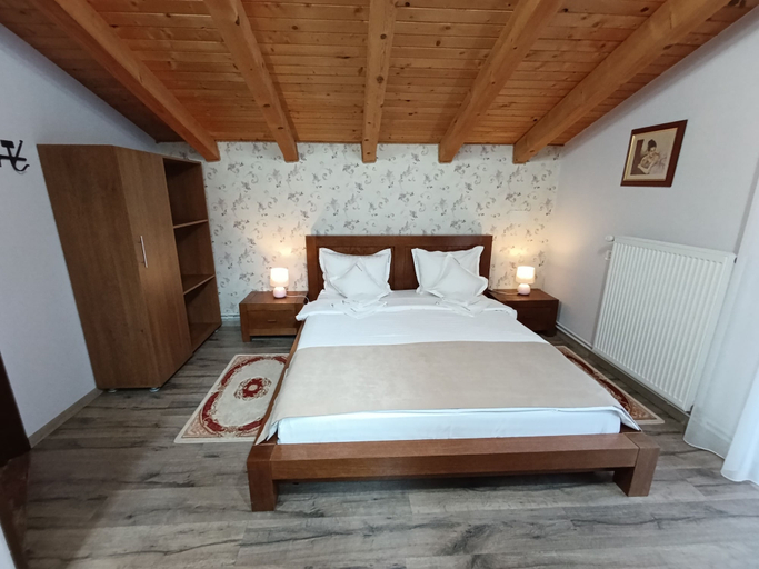 Room 4, Villa Diva, Budureasa