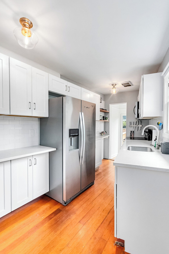 Private kitchen 2, Montlake Hideaway in Spite House, Seattle
