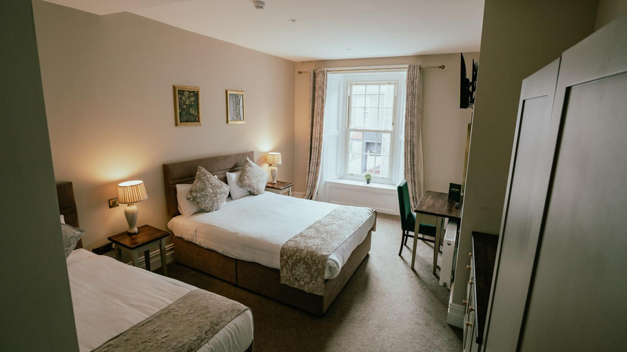 Bedroom 2, Adams Townhouse