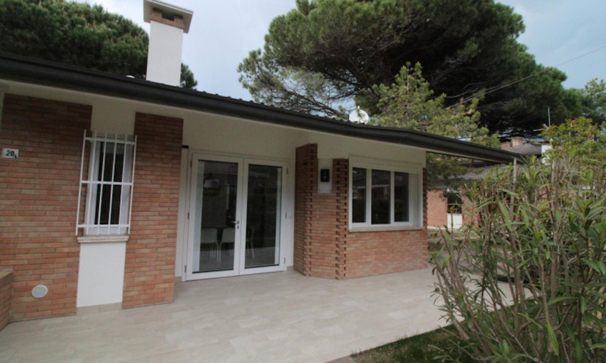 4, Bright Villa With Garden in Lignano Pineta, Udine