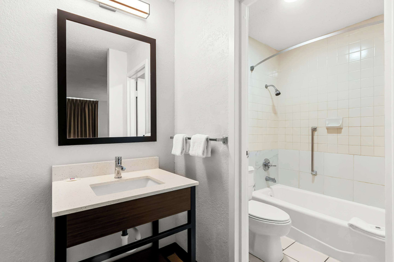 Bathroom 4, Studio 6 Port Lavaca, TX, Calhoun