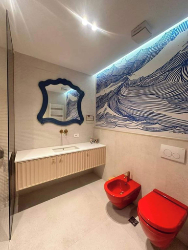Bathroom 3, City Centre Penthouse, Tiranës