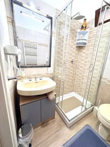 Bathroom 3, Stefy's House, Cosenza