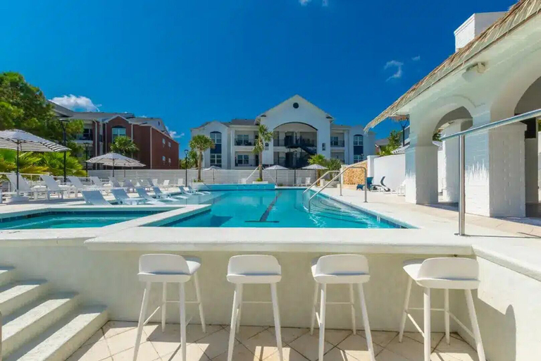 Pool 5, Landing Apartments Gulf Shores, Baldwin