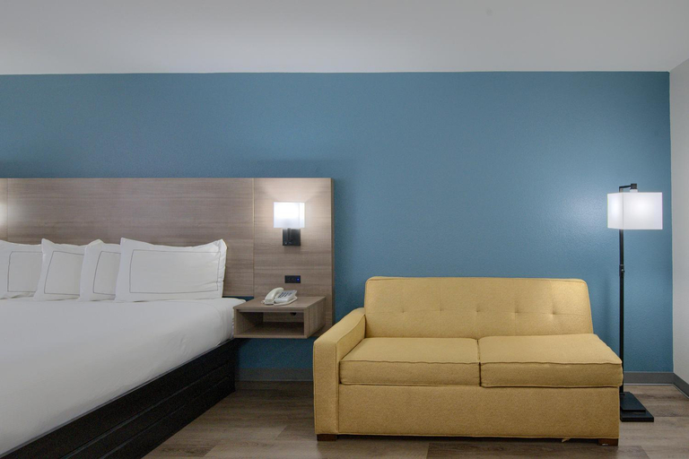 Bedroom 3, Hot Springs Village Inn, Garland