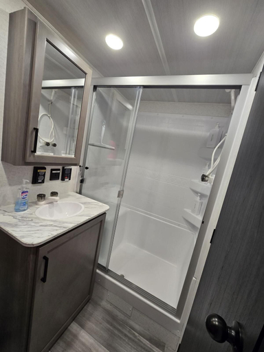 Bathroom 3, And.N Lodging, Cumberland