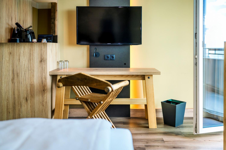 Bedroom 2, Ostseehotel Midgard in Damp, Rendsburg-Eckernförde