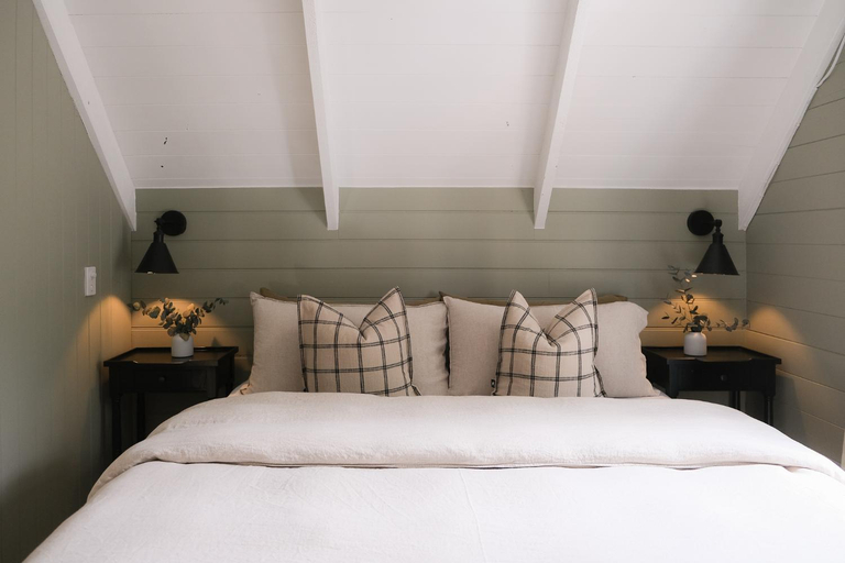 Bedroom 2, The Station Hunter Valley, Cessnock