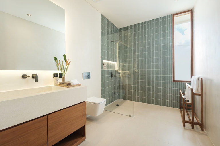 Bathroom 4, Manu Villas, Denpasar