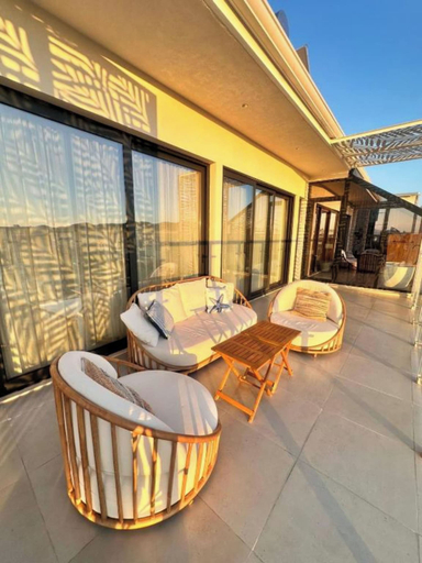 Others 5, City Centre Penthouse, Tiranës