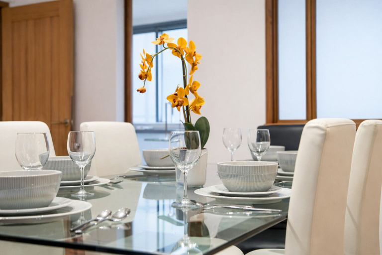 Food & Drinks, The George Street Residences, London